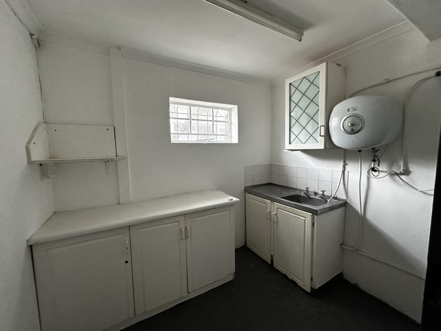 To Let Commercial Property for Rent in Woodstock Western Cape